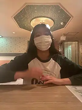 Snapshot of happy_hino chatting on December 2025 10:33:01 AM happy hino online show from December 2025 10:33:01 AM