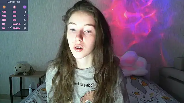 Snapshot of eskatmi chatting on October 2025 12:31:01 AM eskatmi online show from October 2025 12:31:01 AM