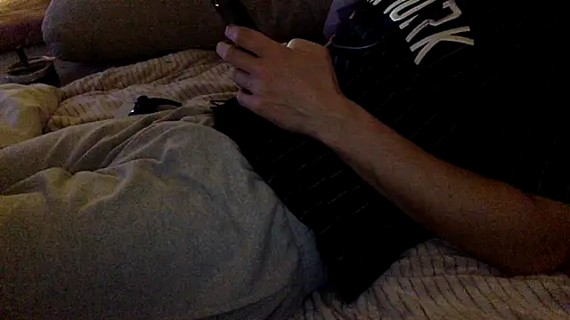 Snapshot of Breezydicksn chatting on October 2025 05:14:02 PM Breezydicksn online show from October 2025 05:14:02 PM