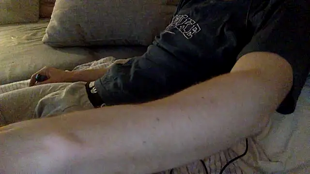 Snapshot of Breezydicksn chatting on November 2025 09:24:02 PM Breezydicksn online show from November 2025 09:24:02 PM