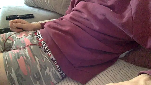 Snapshot of Breezydicksn chatting on November 2025 02:12:02 PM Breezydicksn online show from November 2025 02:12:02 PM