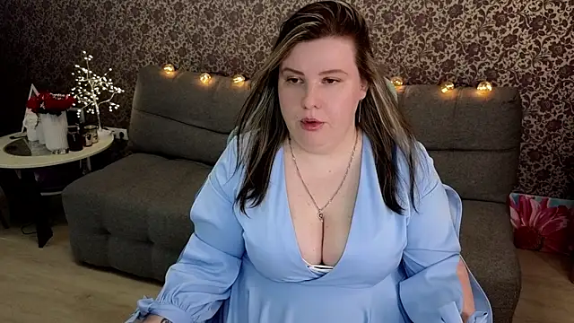 Lillit   online show from September 2025 08:30:01 PM