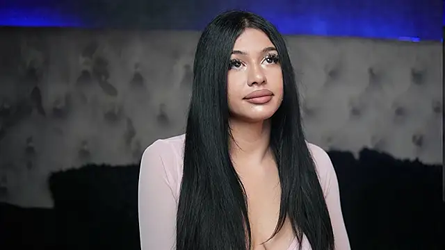 GiuliaSya online show from September 2025 09:04:02 PM