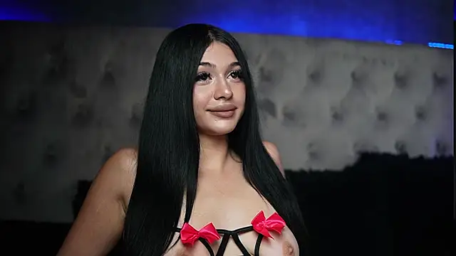 GiuliaSya online show from September 2025 06:21:01 PM