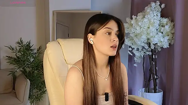 Lustr0us online show from September 2025 12:05:02 PM