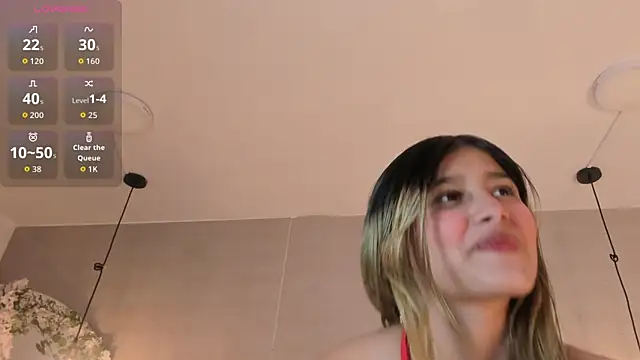 im sofii18 online show from September 2025 07:49:01 PM