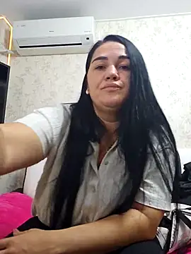VickyDivinee online show from September 2025 07:04:01 PM