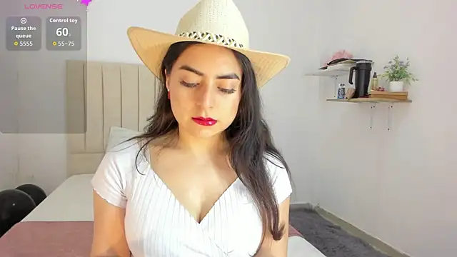 sashaa petit online show from September 2025 12:05:02 PM