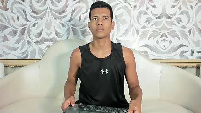 KingStark  online show from November 2025 02:43:02 PM