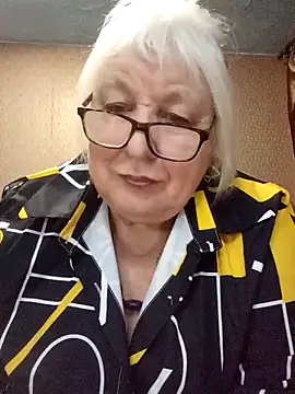 Alexia64231 online show from November 2025 03:18:02 AM