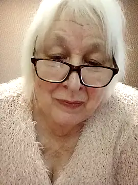 Alexia64231 online show from November 2025 12:18:01 PM