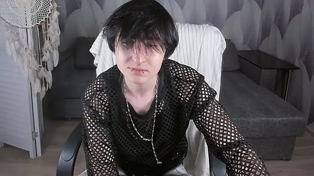 Noah Hilles online show from September 2025 08:08:01 PM
