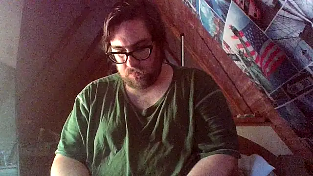 Snapshot of chubbyDavid1998 chatting on October 2025 01:35:02 PM chubbyDavid1998 online show from October 2025 01:35:02 PM