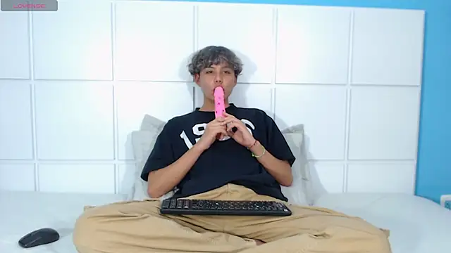 NathanBell online show from September 2025 02:55:02 AM