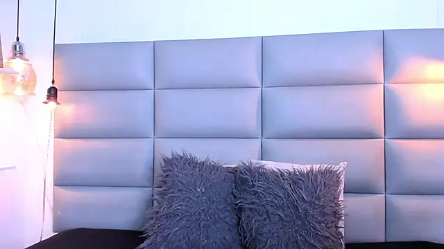 alexafisher online show from September 2025 09:15:02 PM