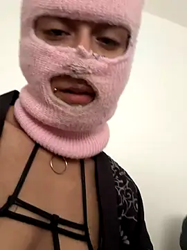 MissAmanda00 online show from September 2025 01:10:01 PM