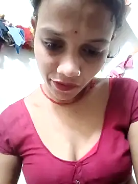 Snapshot of Chandni_Love143 chatting on October 2025 04:10:01 AM Chandni Love143 online show from October 2025 04:10:01 AM