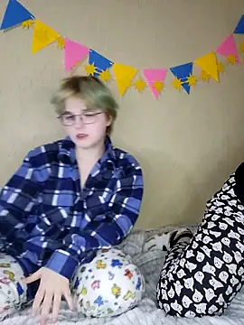 ricky feline online show from September 2025 05:16:02 PM