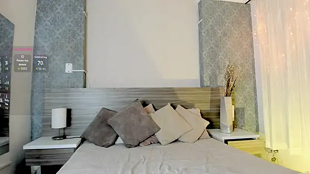 Snapshot of MiilaBlake chatting on September 2025 07:39:02 PM MiilaBlake online show from September 2025 07:39:02 PM