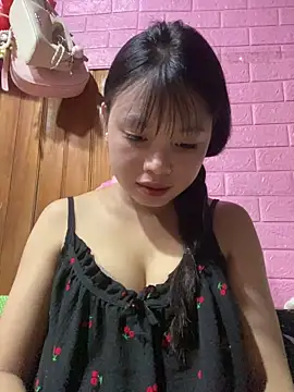 LunaBerry18 online show from September 2025 12:39:01 PM