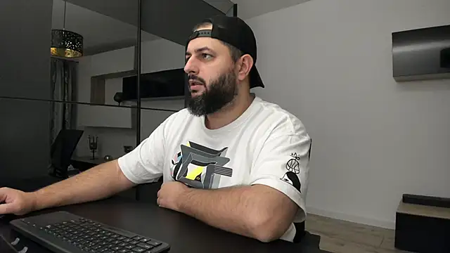 DravenPeak online show from September 2025 01:05:01 AM