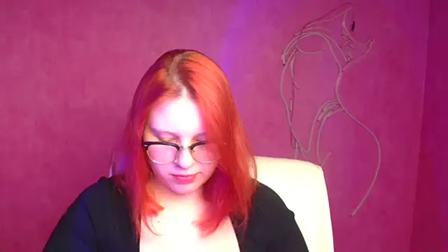 ScarletVixen  online show from September 2025 07:47:02 PM