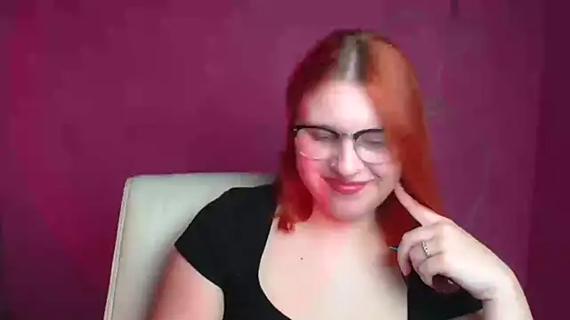 ScarletVixen  online show from September 2025 11:40:02 PM