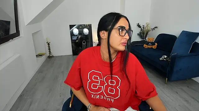 Helen Sinn online show from September 2025 03:41:02 AM
