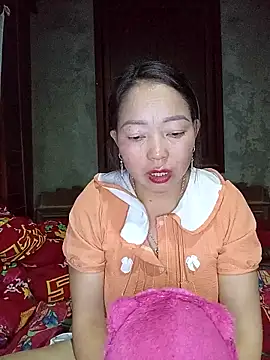Snapshot of _Helala_ chatting on September 2025 03:06:02 AM Helala online show from September 2025 03:06:02 AM