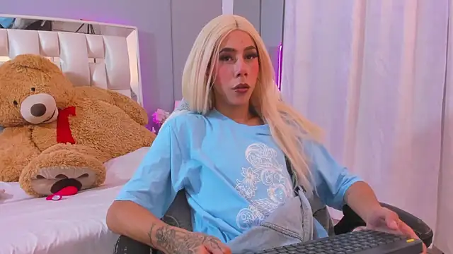 Darlyn tenderhot   online show from October 2025 05:04:02 AM