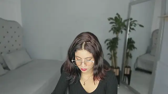 Snapshot of Julieth_brown_ chatting on September 2025 03:39:02 AM Julieth brown online show from September 2025 03:39:02 AM