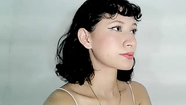 kitten punches001 online show from September 2025 08:19:01 PM