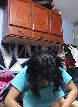 Syndel23 online show from September 2025 09:42:01 PM