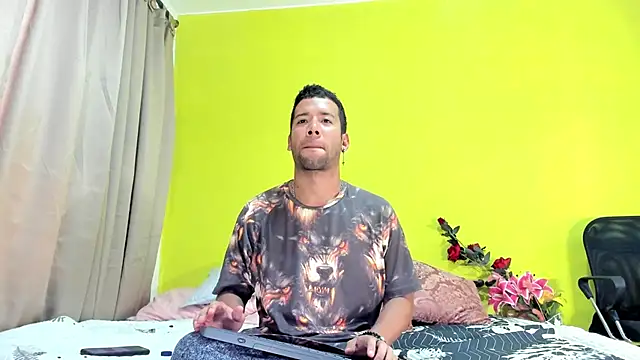 Celesteyorucso online show from September 2025 07:14:02 PM
