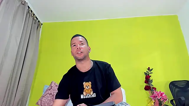 Celesteyorucso online show from September 2025 08:00:02 PM