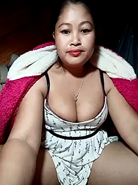 maycuc123 online show from December 2025 09:48:01 AM