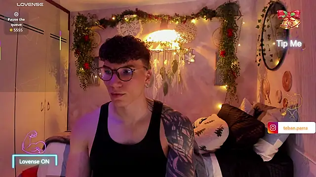 estebandi do online show from December 2025 10:43:01 AM