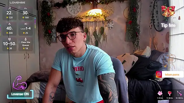 estebandi do online show from December 2025 08:38:02 PM