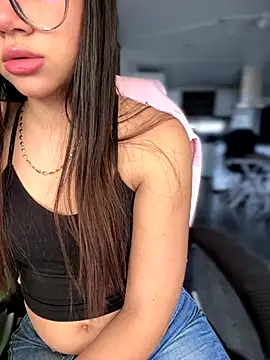 Queen  Love online show from September 2025 07:58:02 PM