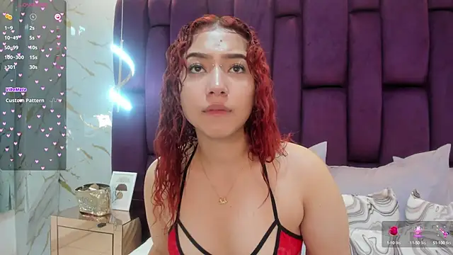 Snapshot of megannherrera chatting on September 2025 12:06:01 PM megannherrera online show from September 2025 12:06:01 PM