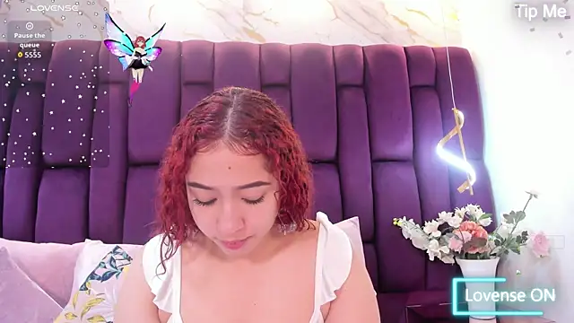 Snapshot of megannherrera chatting on October 2025 11:53:02 AM megannherrera online show from October 2025 11:53:02 AM