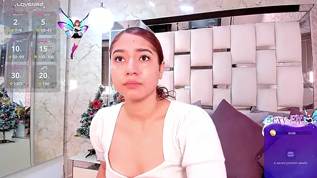 Snapshot of megannherrera chatting on December 2025 01:05:02 PM megannherrera online show from December 2025 01:05:02 PM