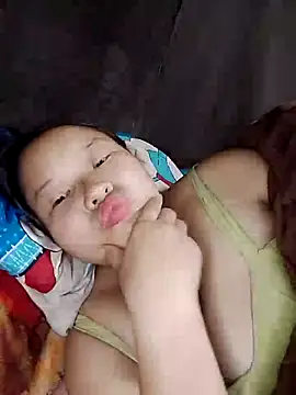 Snapshot of girl-babi chatting on October 2025 12:30:01 PM girl-babi online show from October 2025 12:30:01 PM