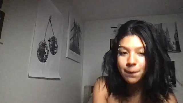 petitelatinateen online show from September 2025 07:32:01 AM
