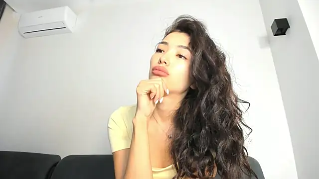 LianYe  online show from September 2025 06:58:02 AM