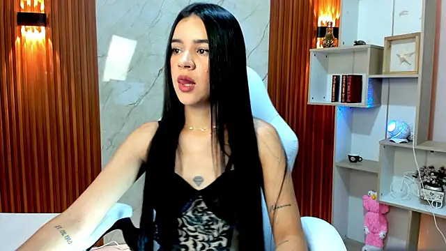 MeganLara online show from September 2025 07:03:02 PM