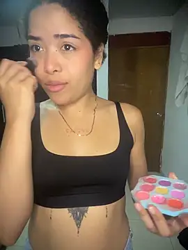 Snapshot of KarimAnxiex chatting on November 2025 11:53:02 AM KarimAnxiex online show from November 2025 11:53:02 AM