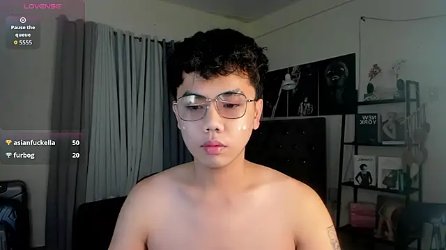 mightyhotcock online show from September 2025 08:49:01 AM