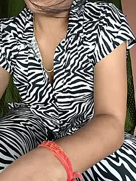 Snapshot of Hott_Archana chatting on November 2025 06:32:01 PM Hott Archana online show from November 2025 06:32:01 PM