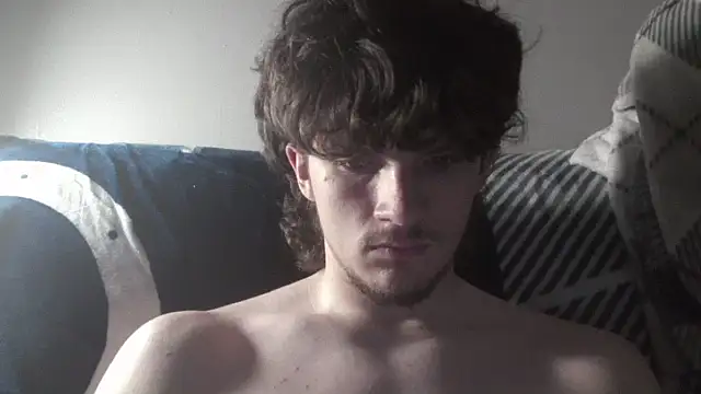 Snapshot of conradical18 chatting on October 2025 04:19:02 AM conradical18 online show from October 2025 04:19:02 AM